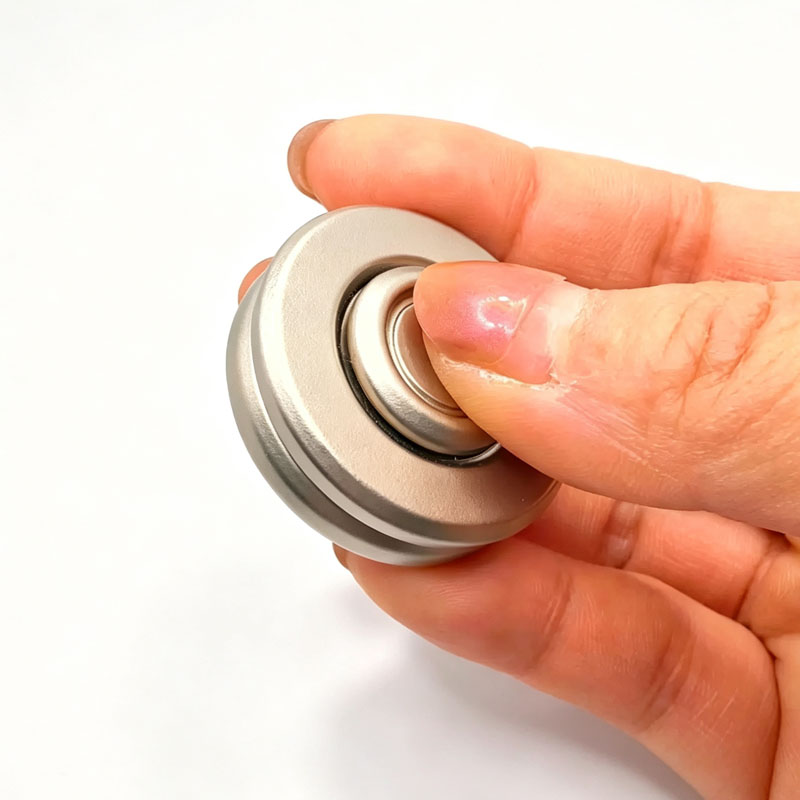 NEUER UFO Metall-Fidget-Spinne – Cool Office Tech Gadgets Bewertung und Preis